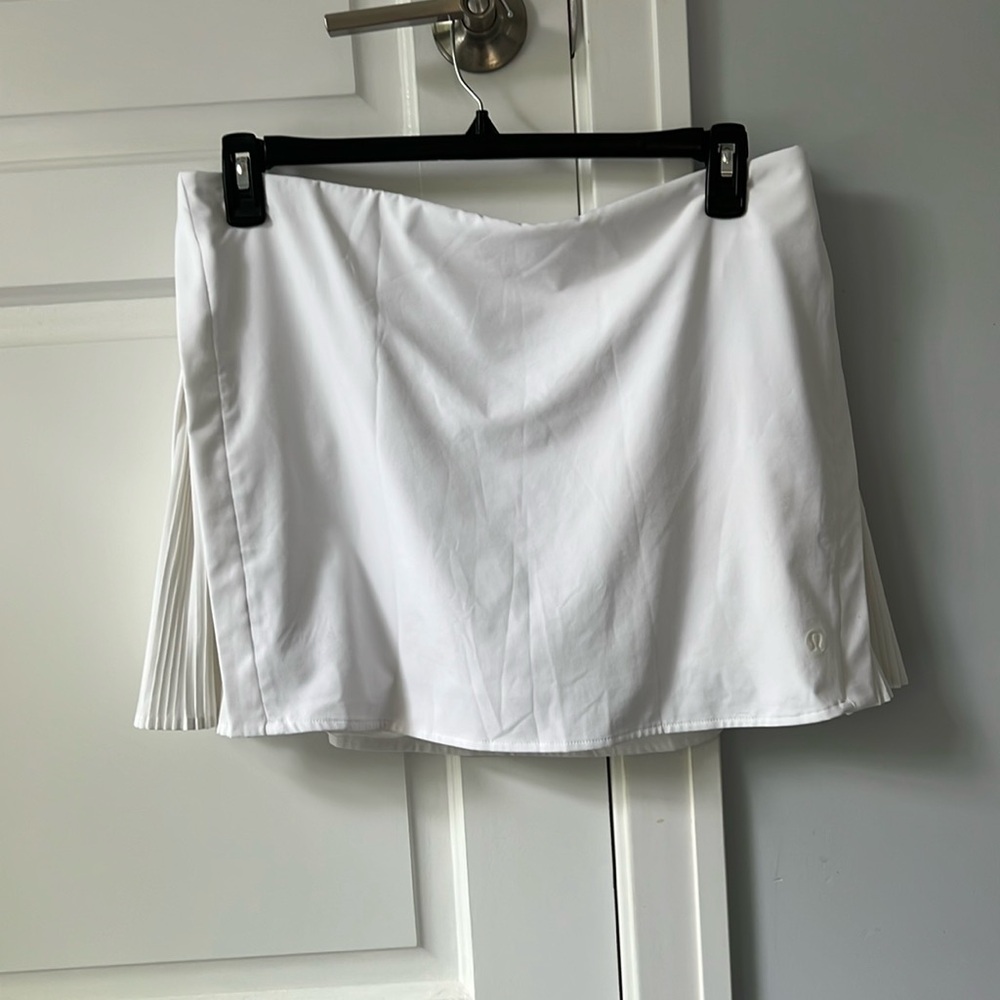 Lululemon athletic skirt, size 12, good condition, white